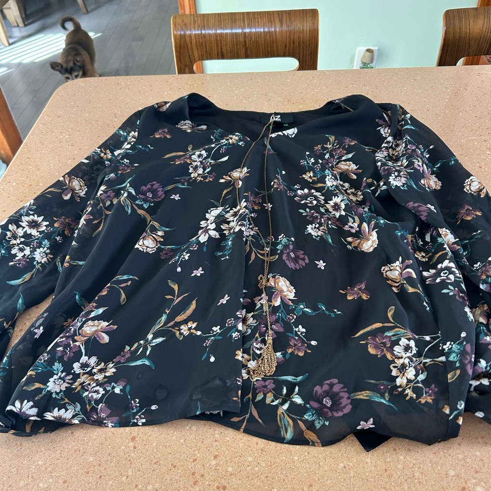 Iz Byer Black Floral Boxy Blouse with Peter Pan Collar